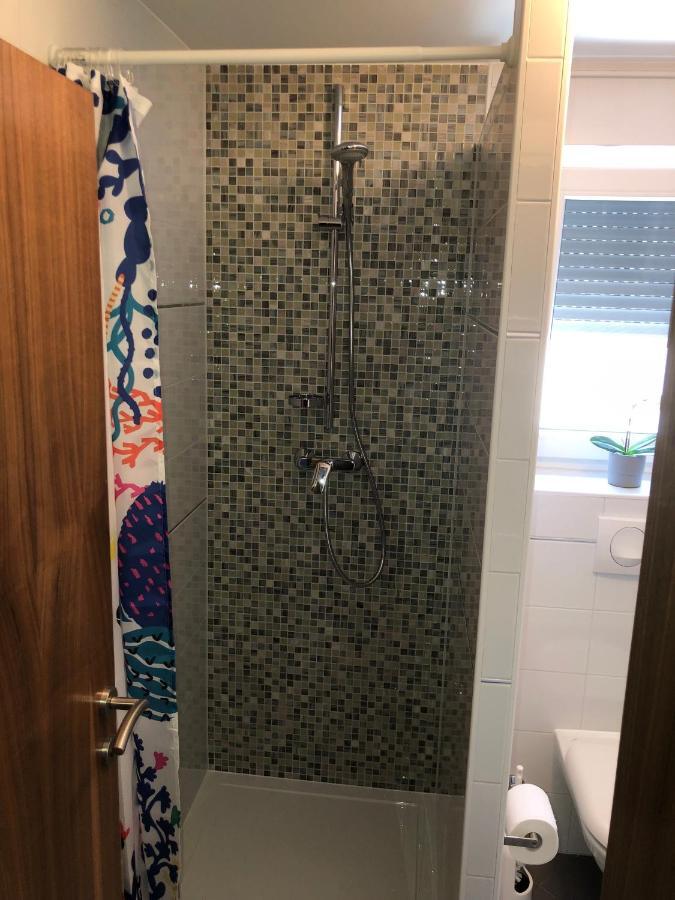 Apartmani Gavran Sukošan 外观 照片